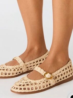Steve Madden Crochet Mary Jane Flats in Beige size 9